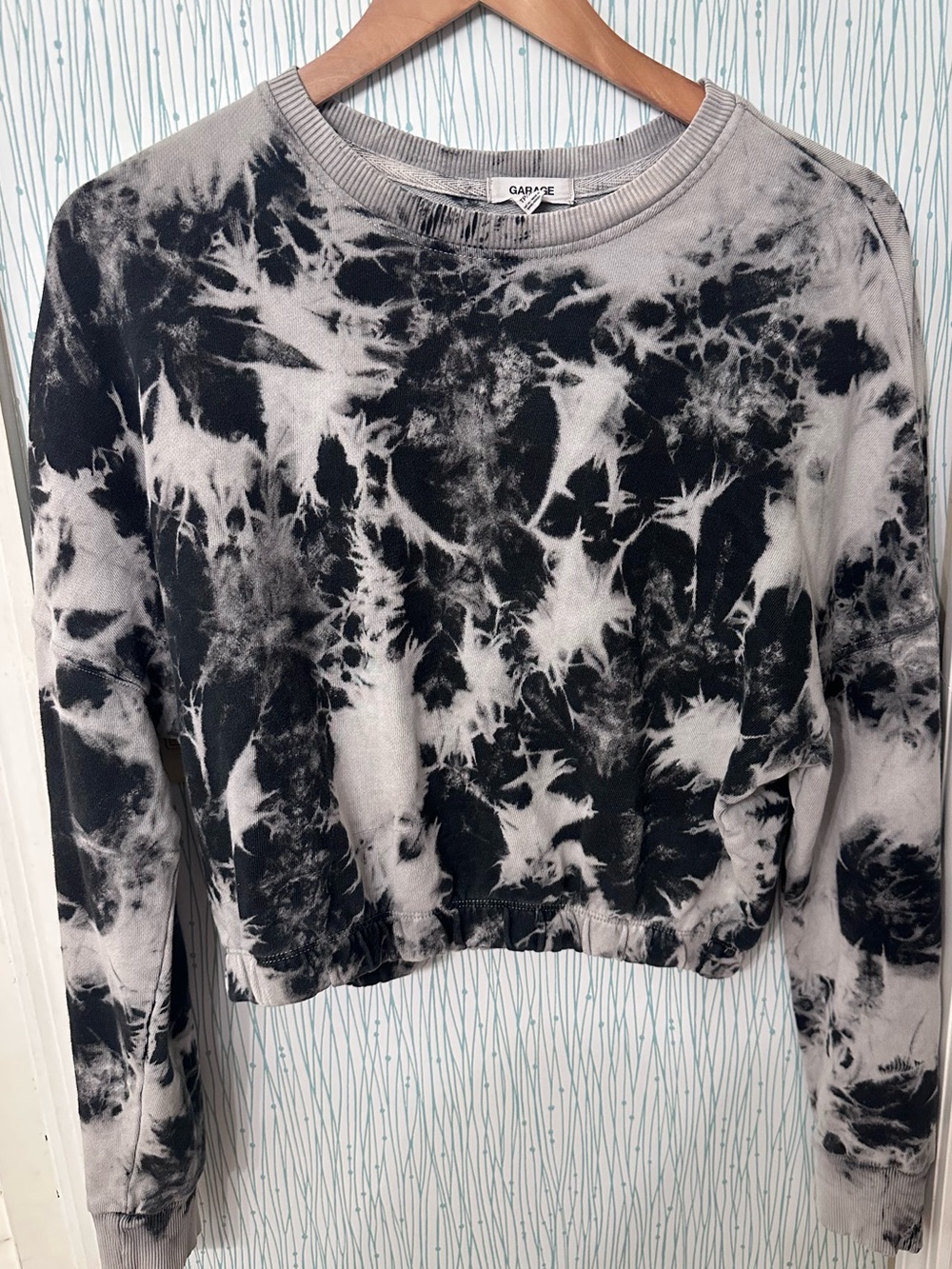 Garage Tie Dye Cropped Sweatshirt XS Black Gray Crewneck Pullover